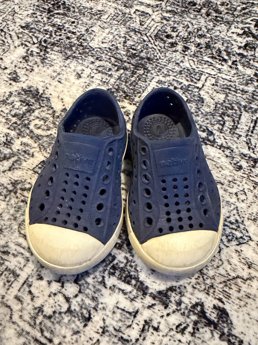 Native Kids Water Shoes in Navy with White Toe
